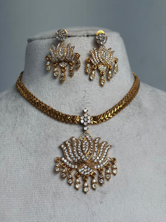 Lotus Diamond Necklace NNB284