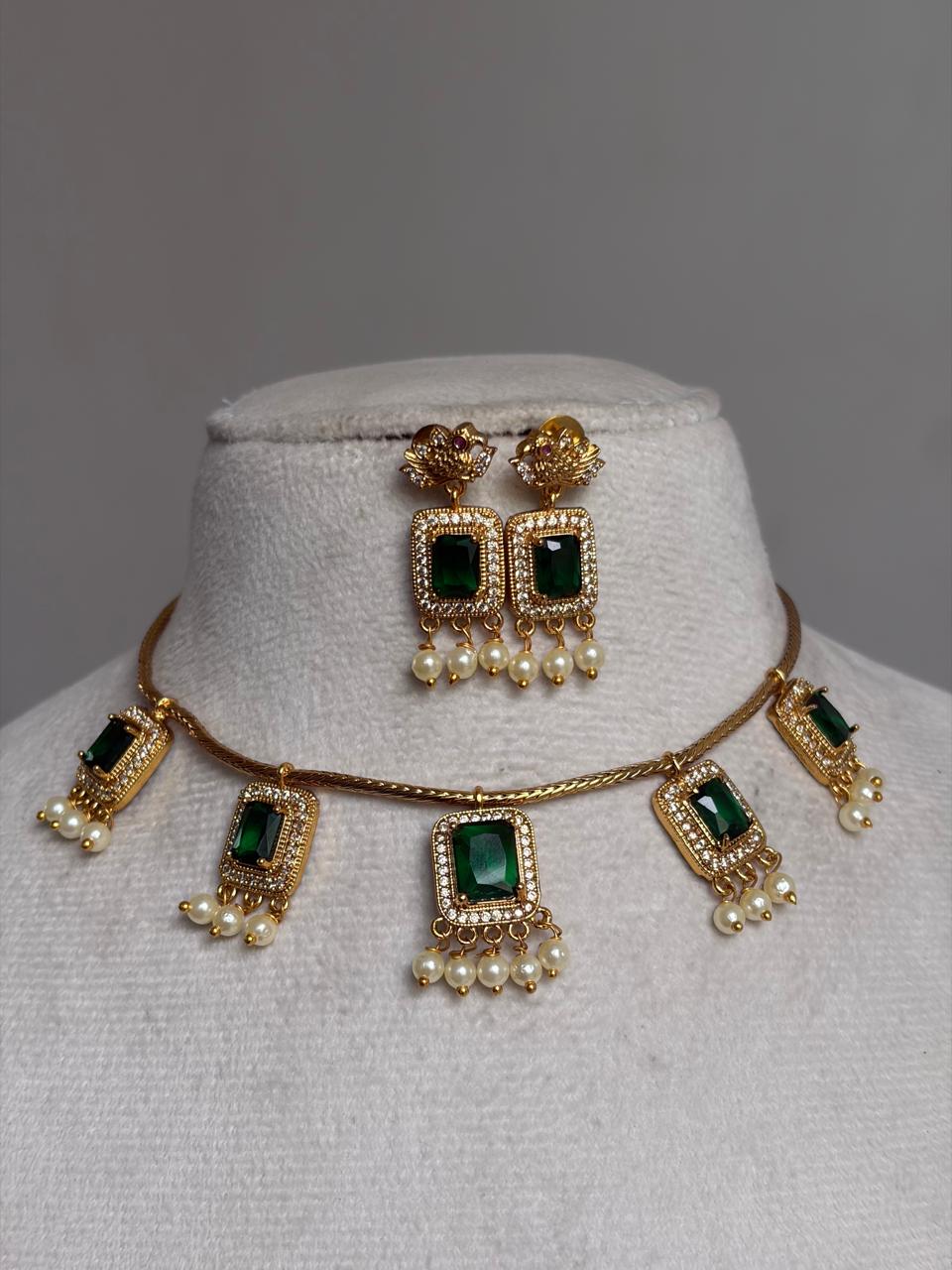 Emerald Diamond Necklace NNB297