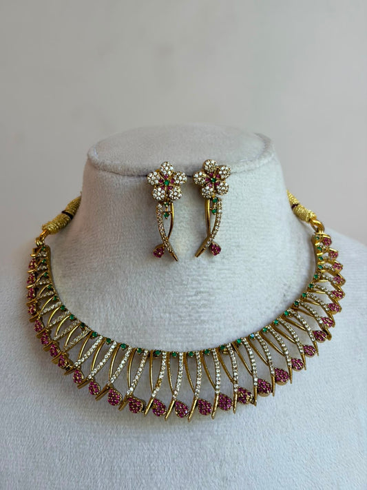 Akira Necklace NNB100