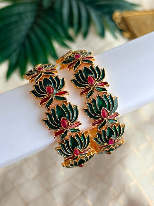 Lotus Metal Bangle MBNB17