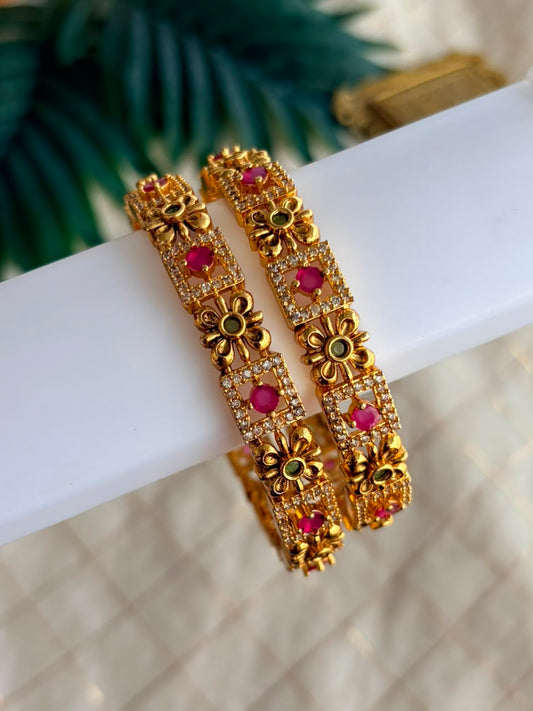 Kaniyal Peach Metal Bangles MBNB66