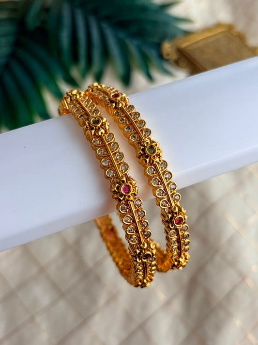 Mira Metal Bangle MBNB12