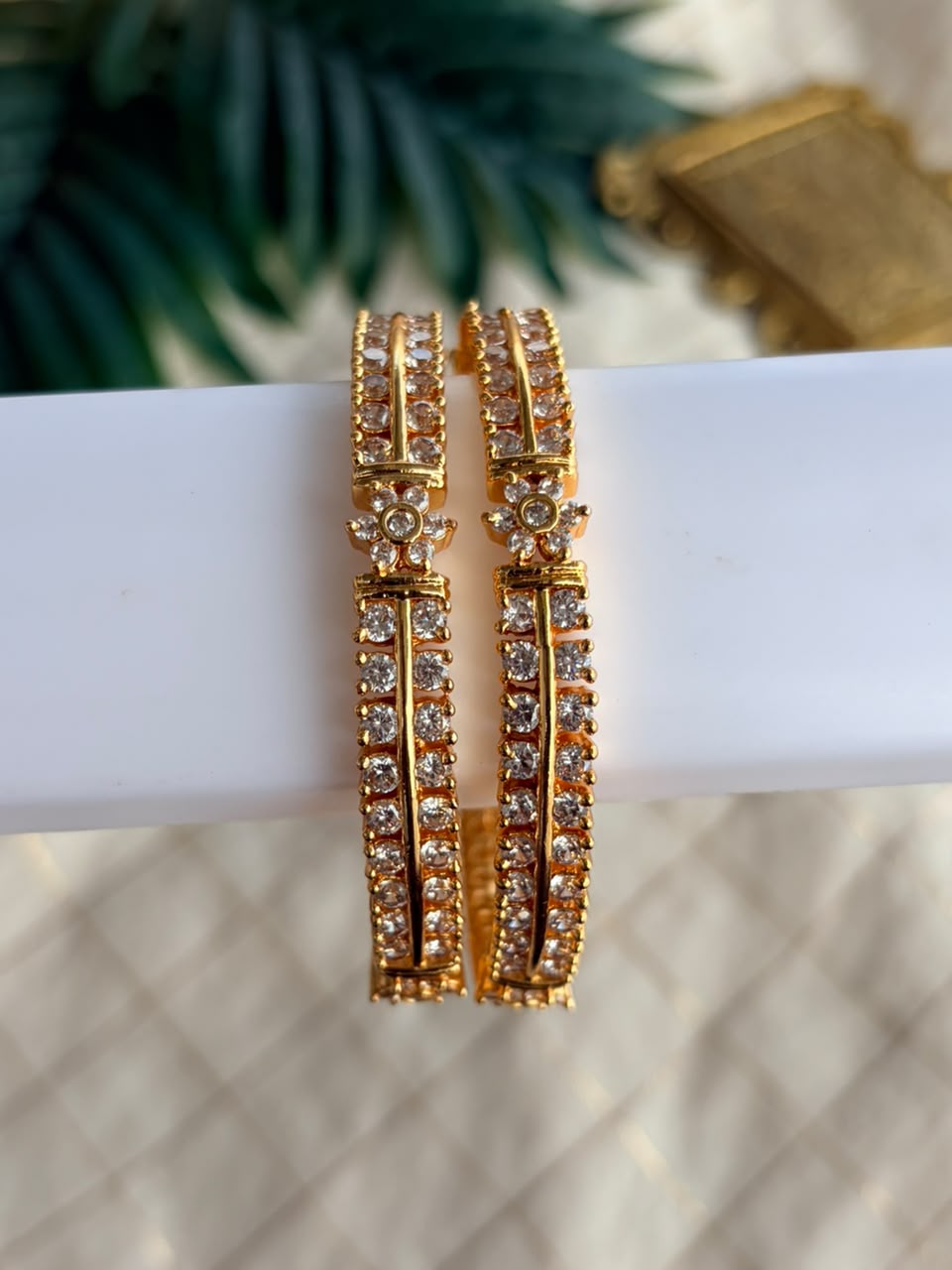 Diamond Metal Bangle MBNB116