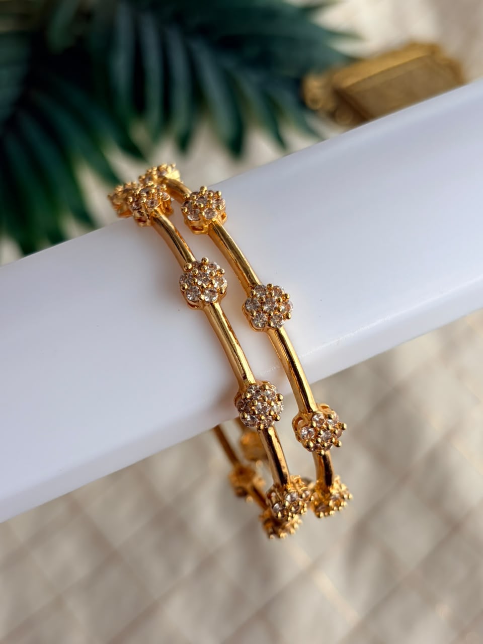 Diamond Peral Metal Bangle MBNB113