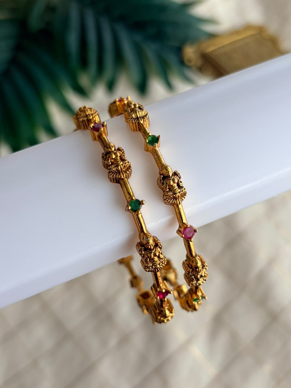Lakshmi Metal  Bangle MBNB06