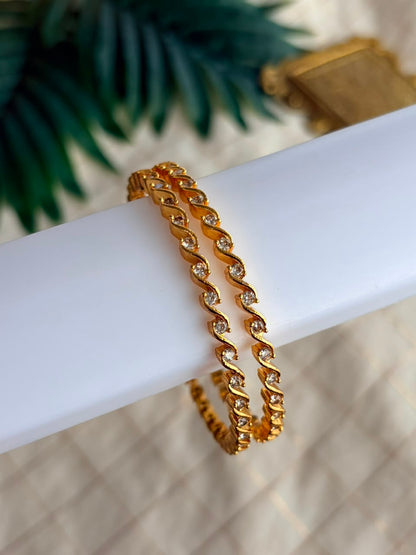 Yugal Metal Bangle MBNB11