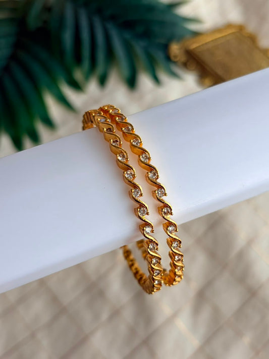 Yugal Metal Bangle MBNB11
