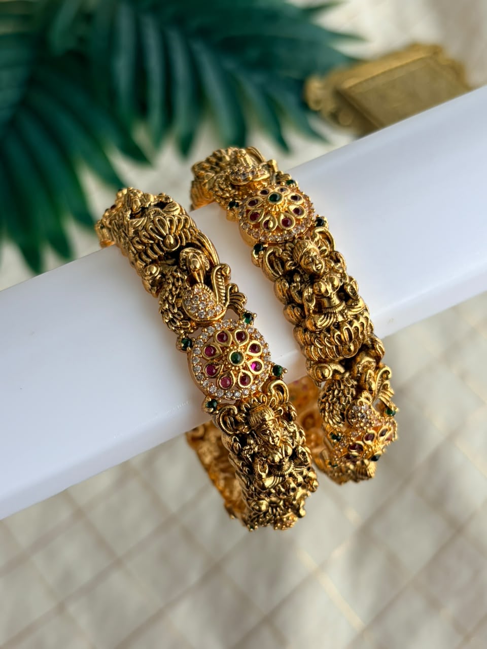 Lakshmi Idhal Metal Bangle MBNB114