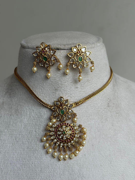 Sun Shin Necklace  NNB183