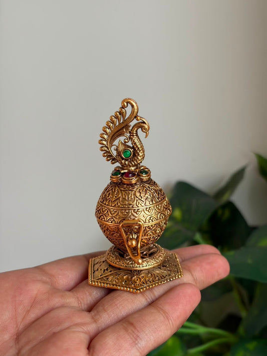 Mayil Kumkum Box KB02
