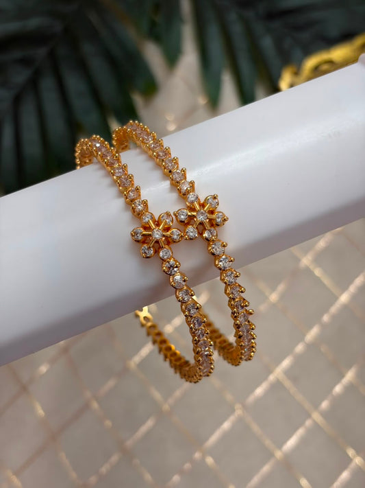 Flower Diamond Metal Bangle MBNB150