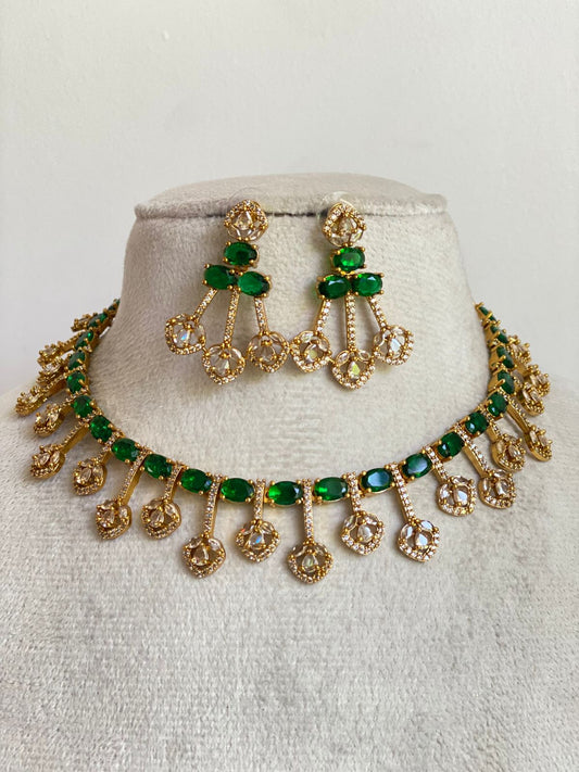 Lilly Necklace NNB381