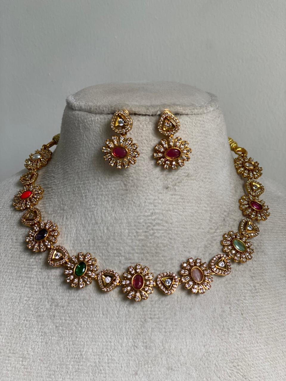 Navaratna Floral Necklace NNB376