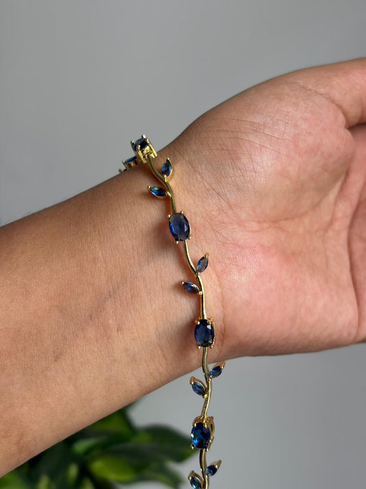 Tulip Bracelet ATBNJ68