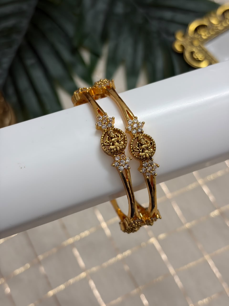 Lakshmi Stone Kids  Metal Bangles MBNB171