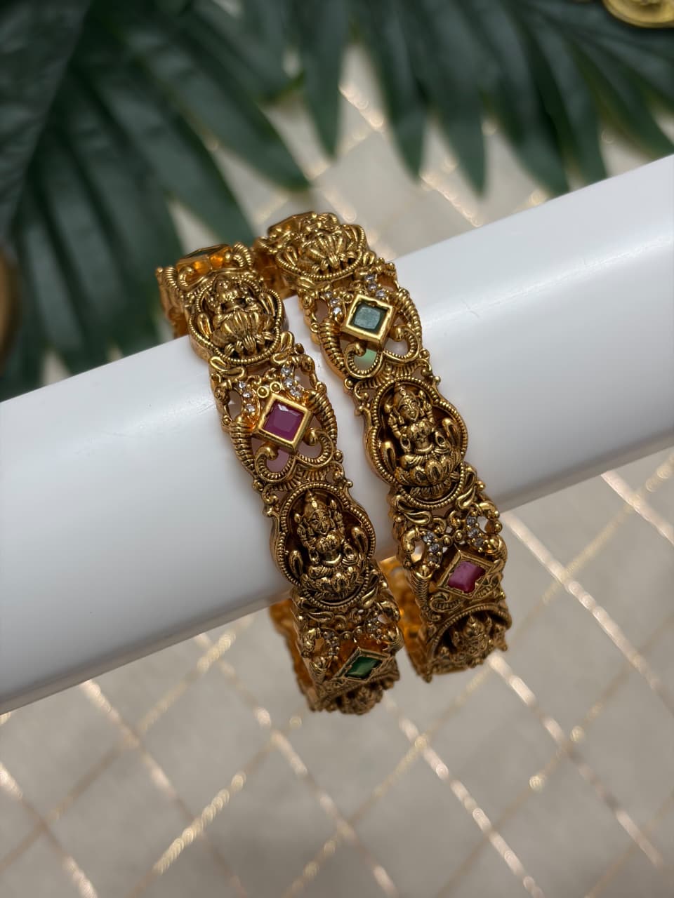Kalyani Metal Bangle MBNB182
