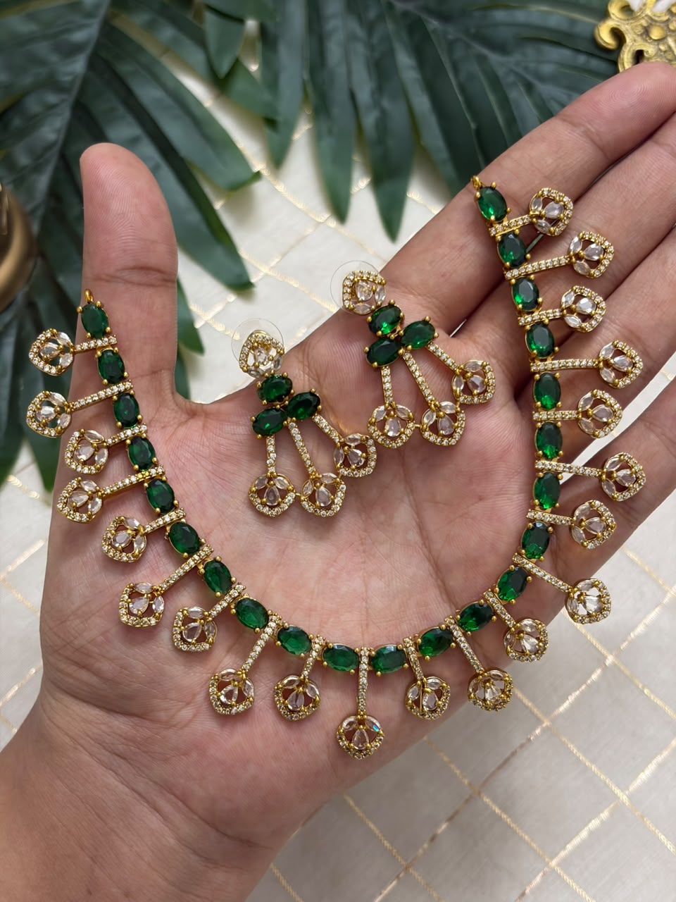 Lilly Necklace NNB381