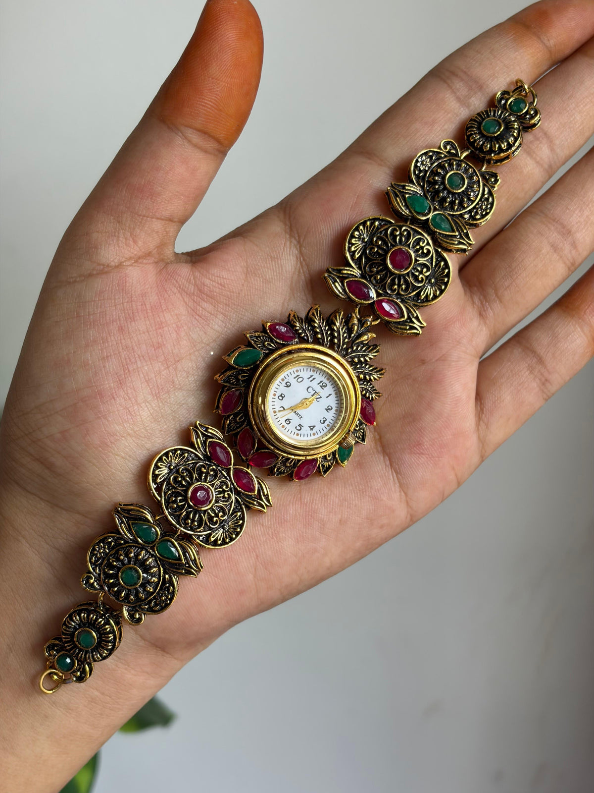 Heritage watch HWNB12