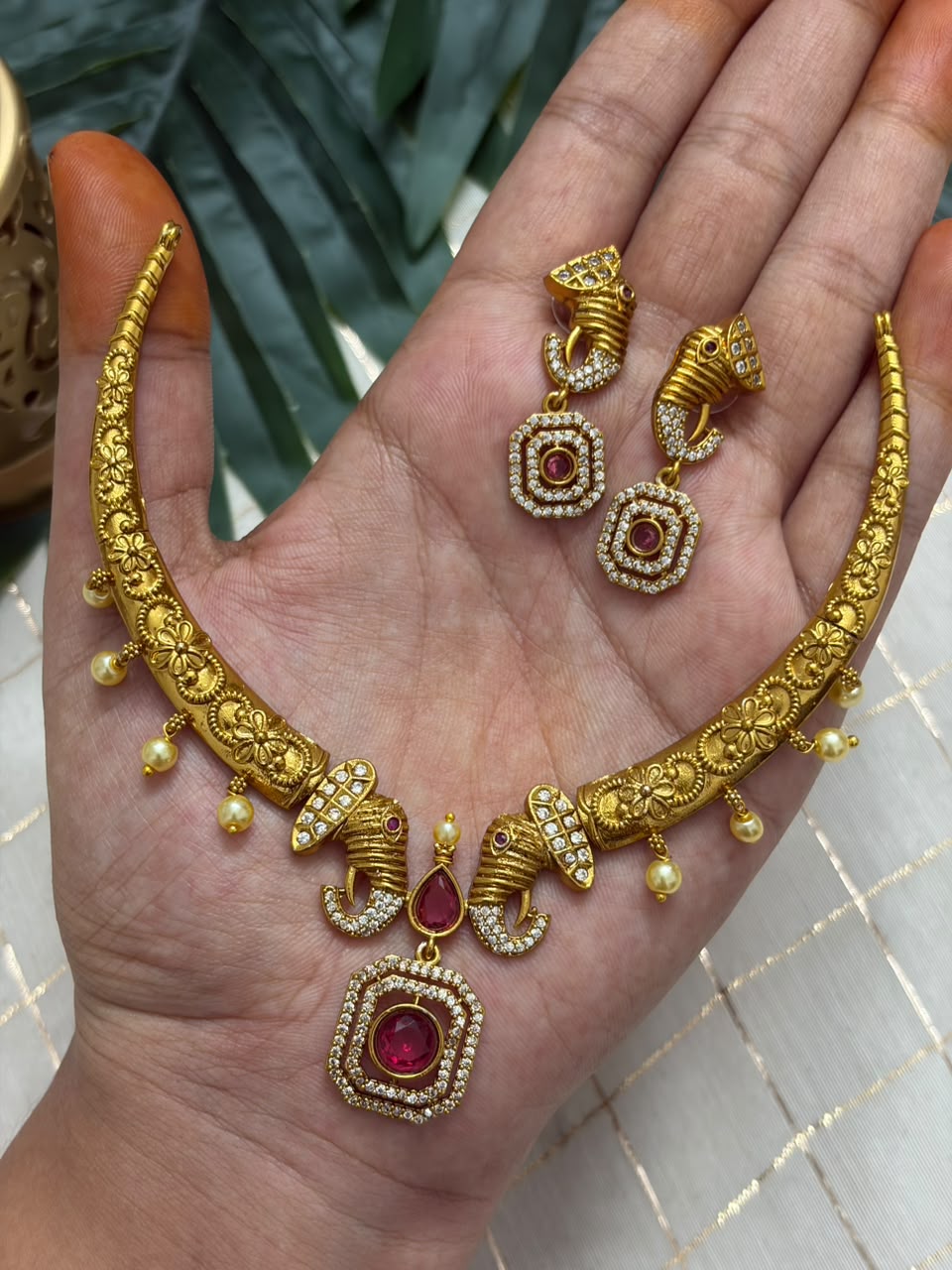 Elephant Pink Emerald Necklace NNB409