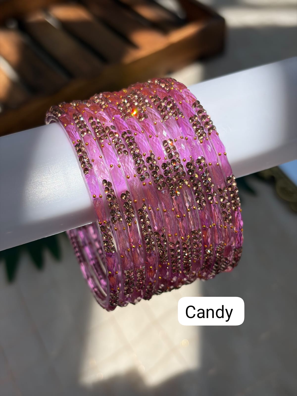 Yazhi Glass Bangles