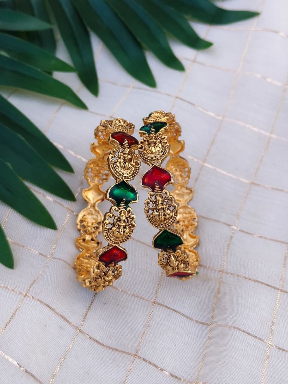 Aatmika Metal Bangle MBNB20