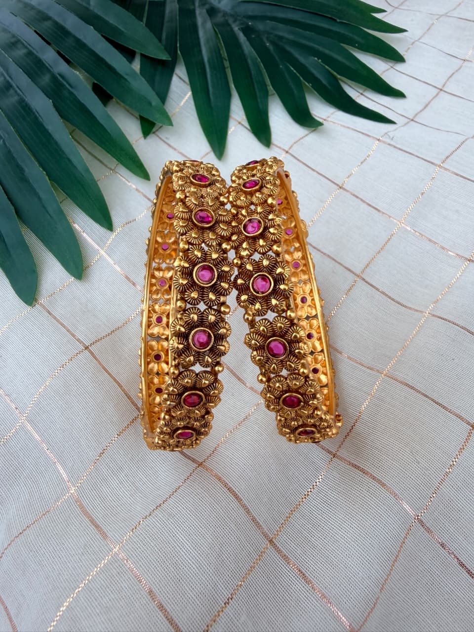 Urvashi Metal Bangles MBNB47