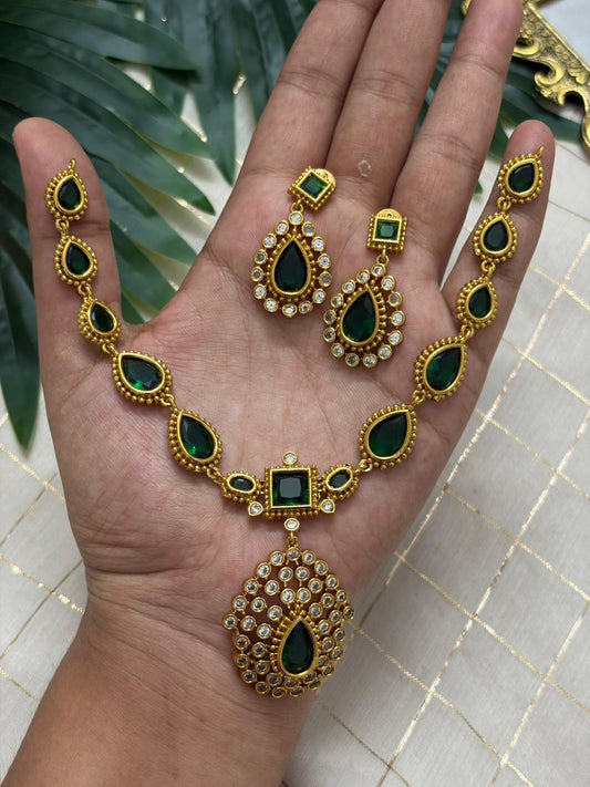 Emerald Green Necklace NNB345
