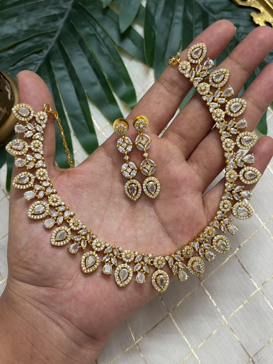 Crystal White Necklace NNB172