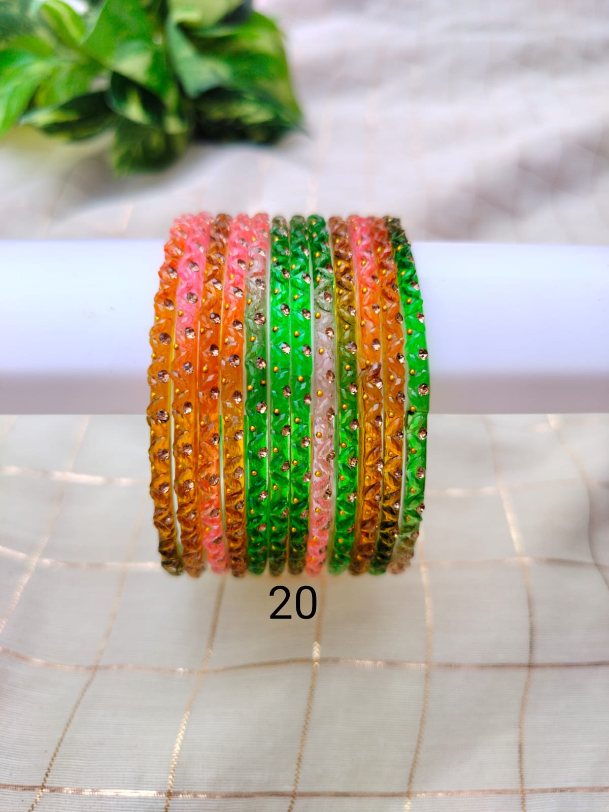 Anvi glass bangles