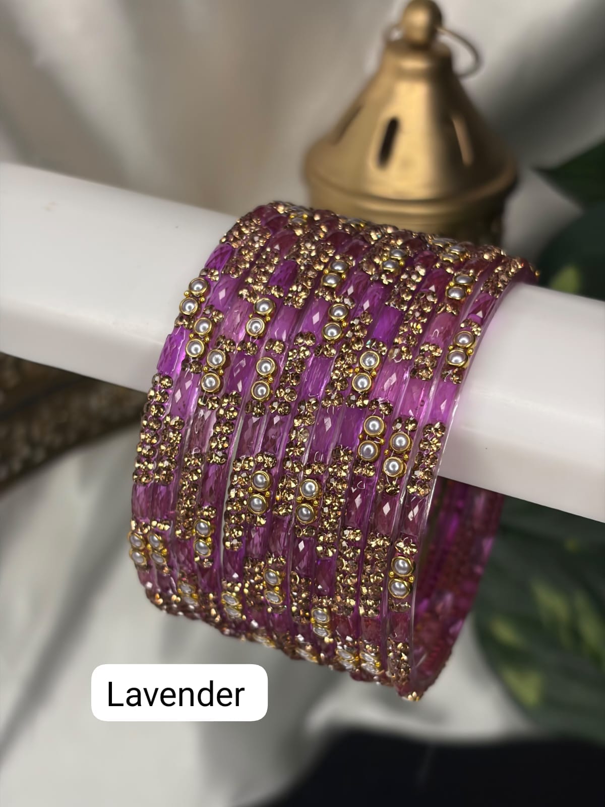 Ezhil Glass Bangles