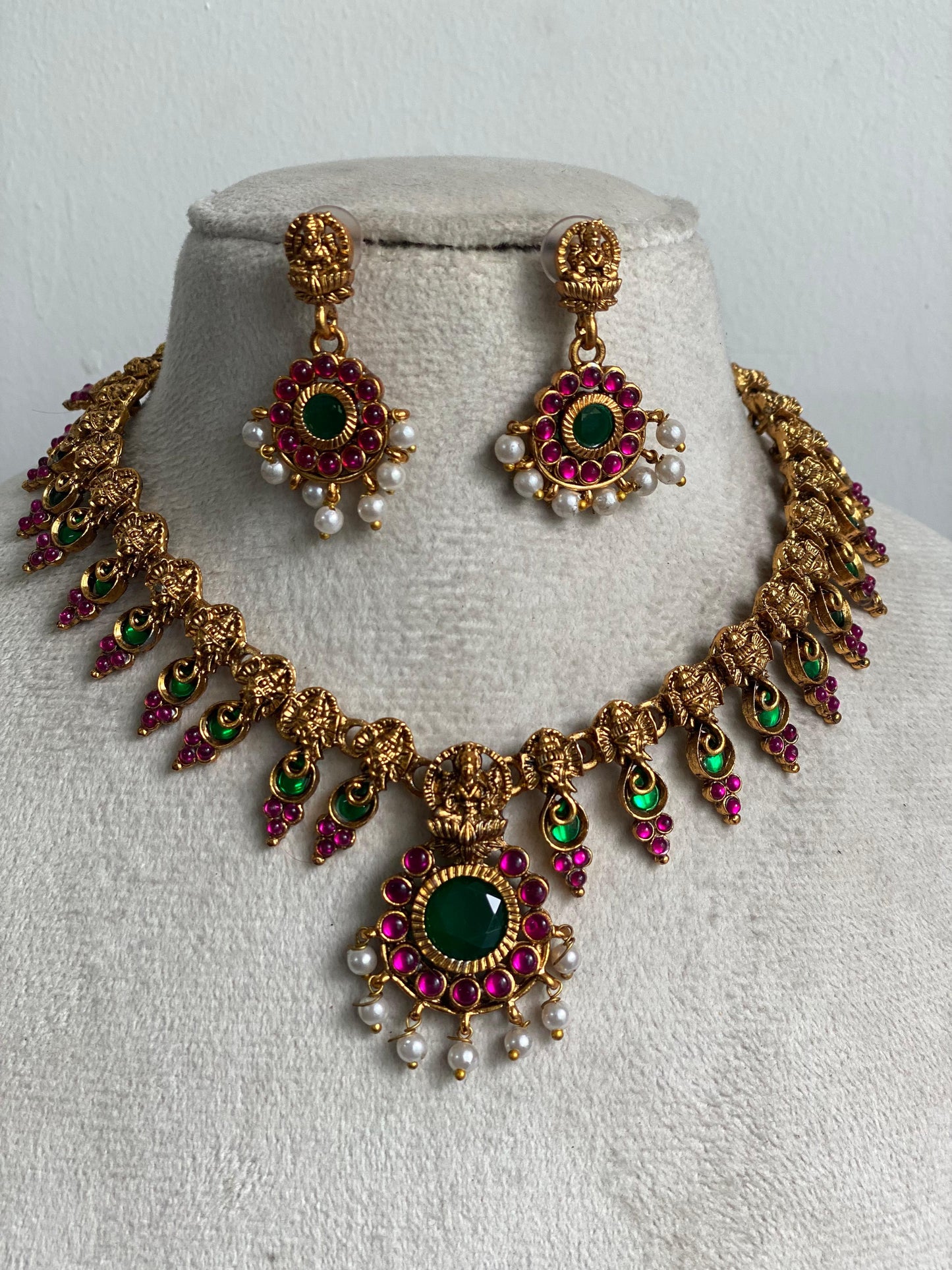 Gajalakshmi Necklace NNB361