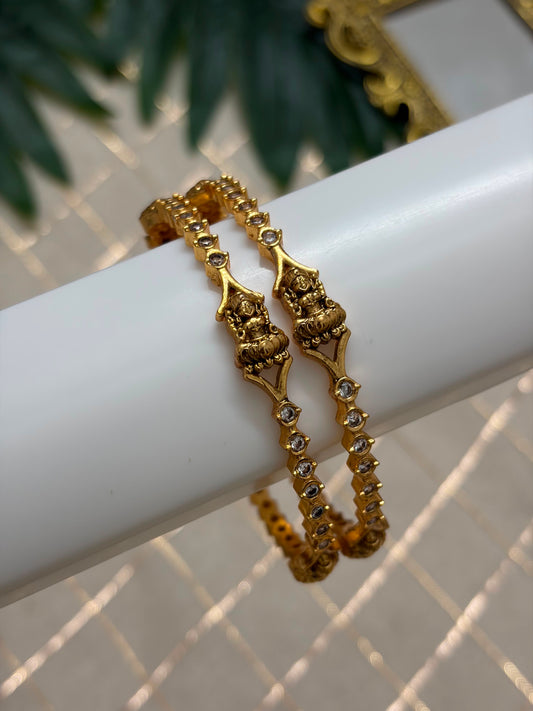 Lakshmi Metal Bangle MBNB109