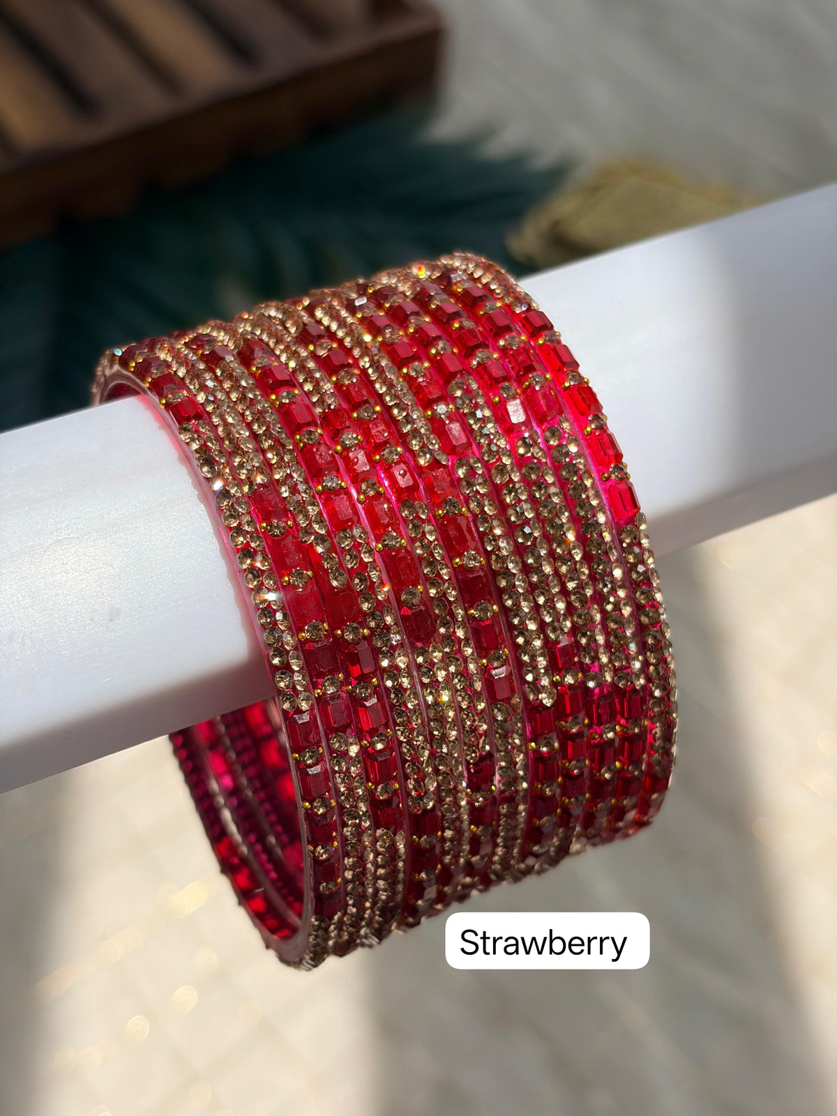Anvi Glass Bangles