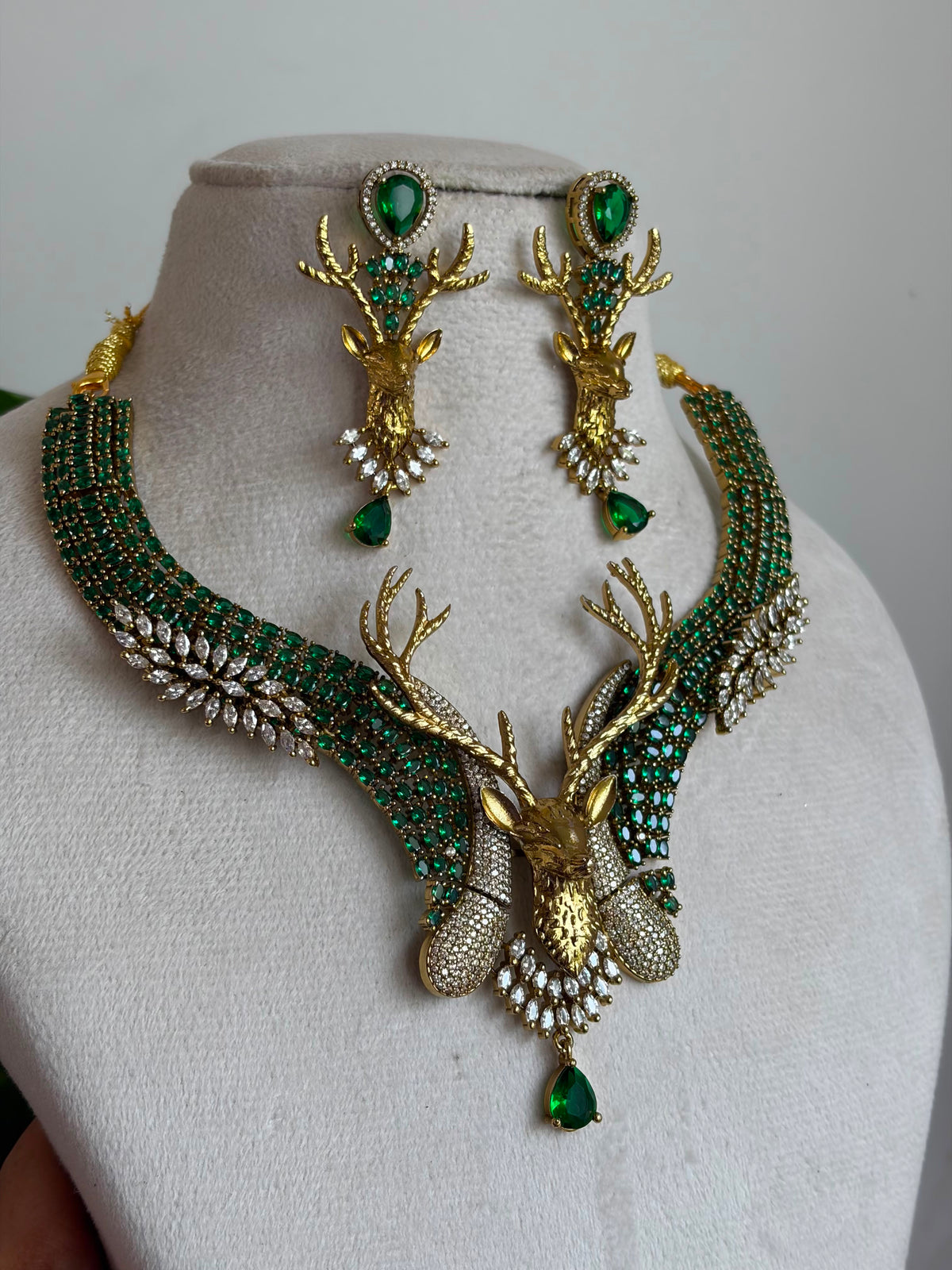 Deer Necklace NNB330