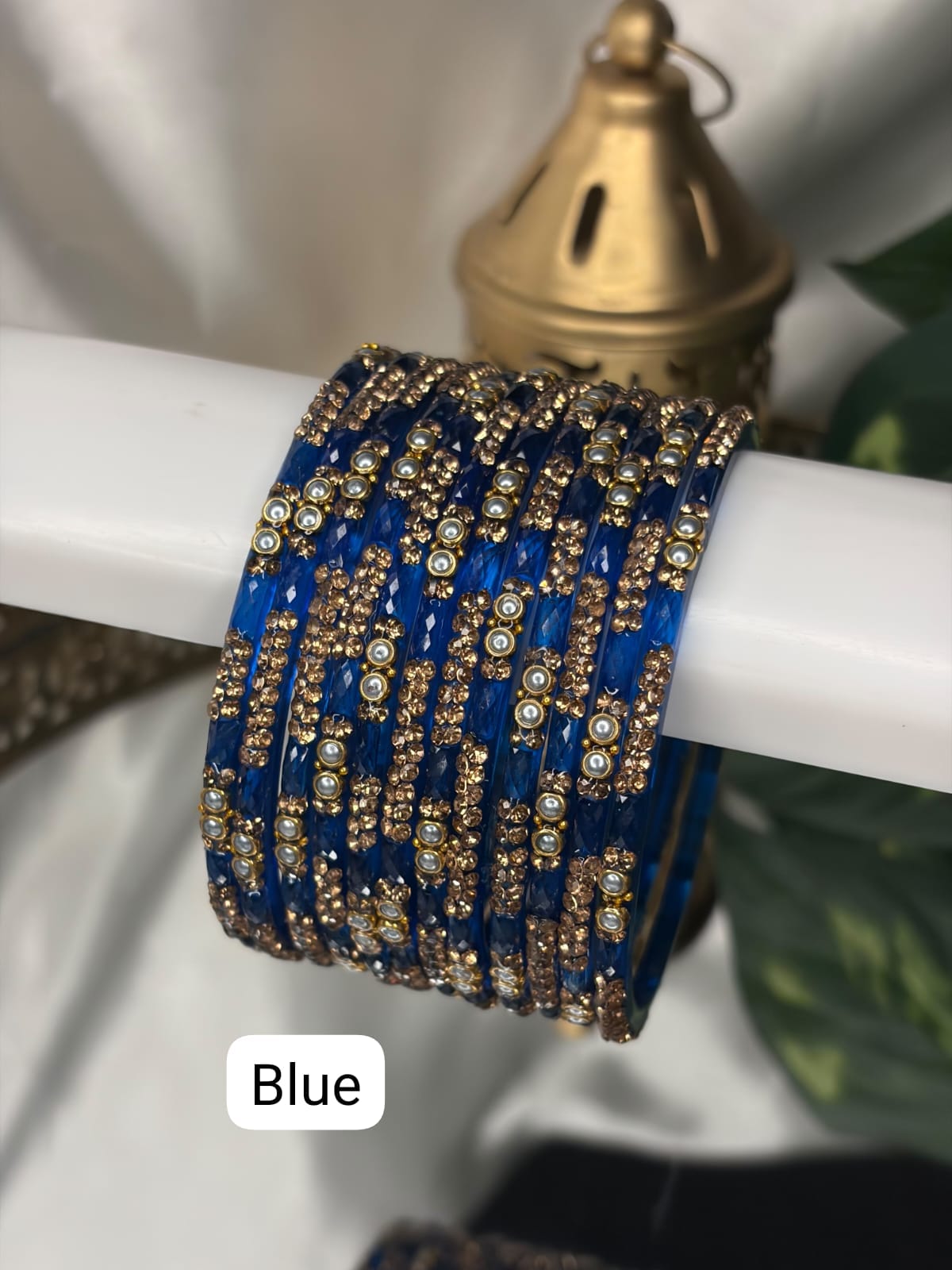 Ezhil Glass Bangles