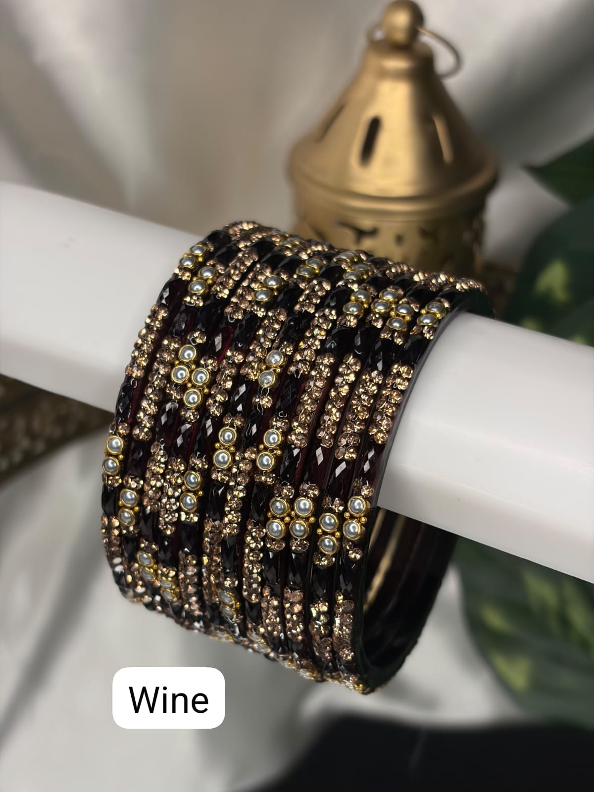 Ezhil Glass Bangles