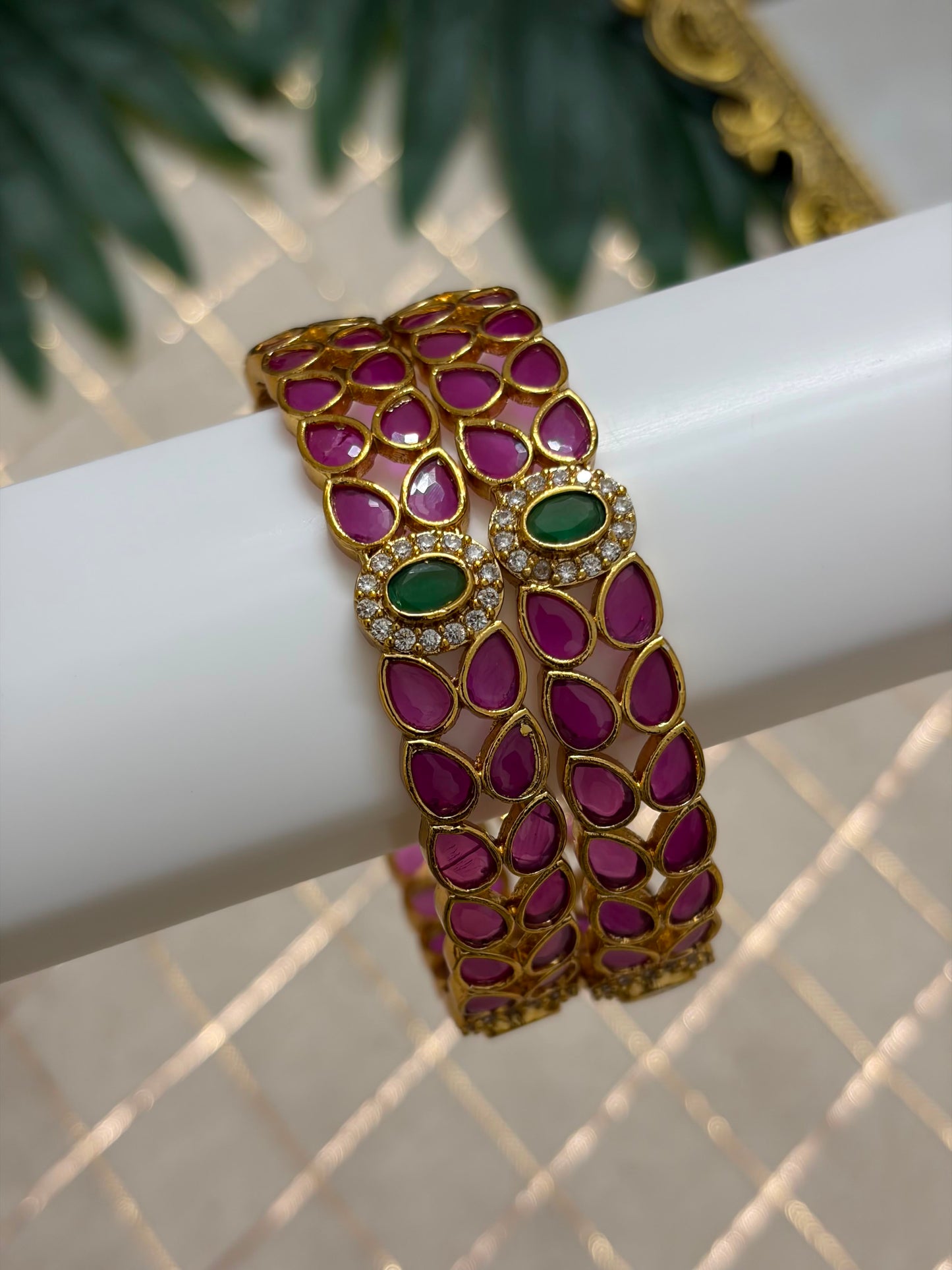 Emeral Red Metal Bangles MBNB79