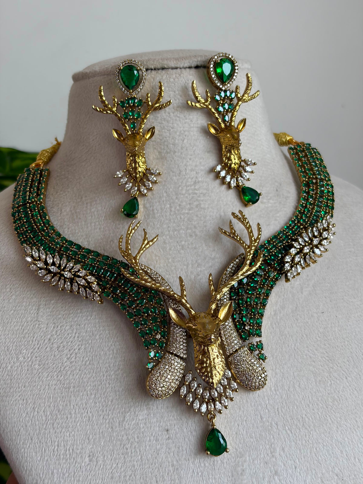 Deer Necklace NNB330